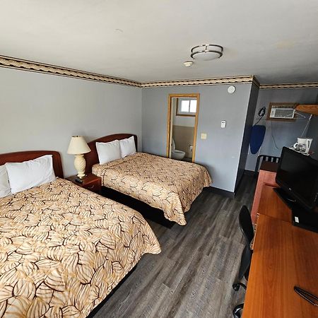 Forest Plaza Motel Mount Forest Zewnętrze zdjęcie