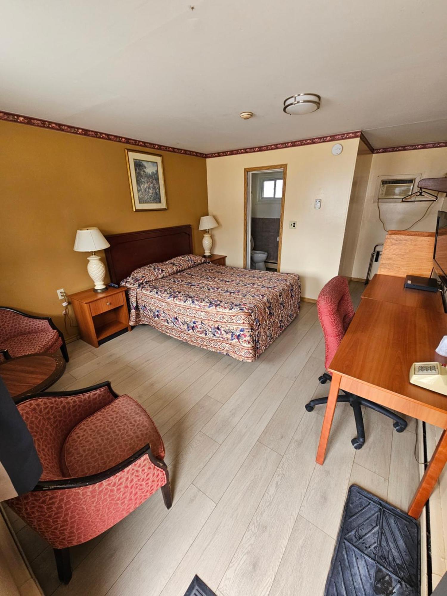 Forest Plaza Motel Mount Forest Zewnętrze zdjęcie