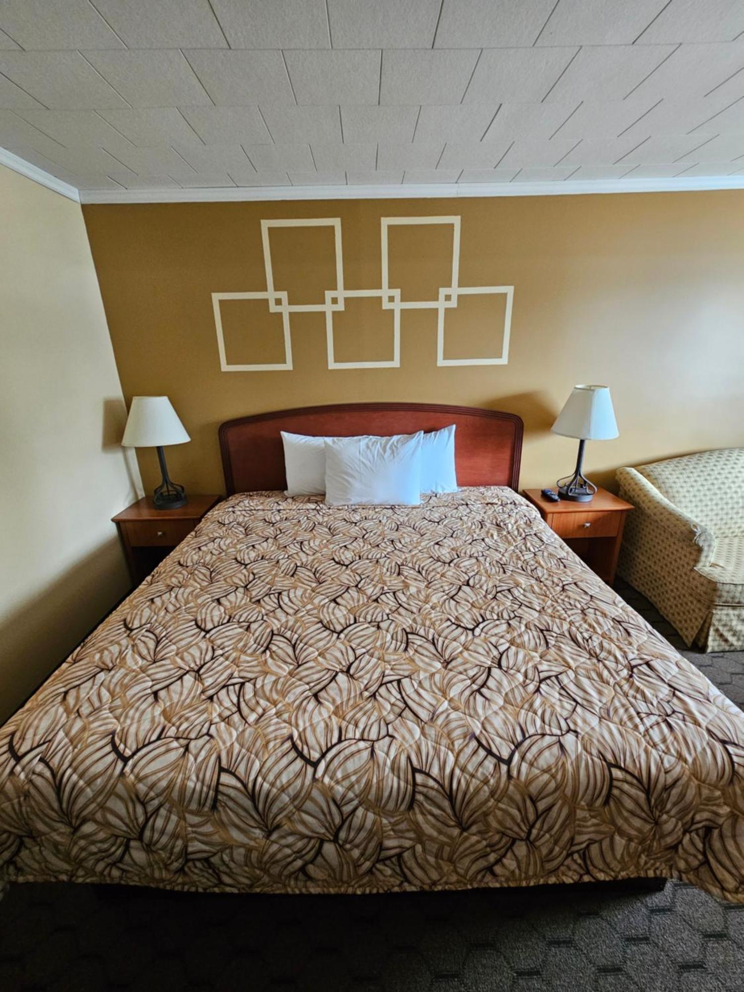 Forest Plaza Motel Mount Forest Zewnętrze zdjęcie