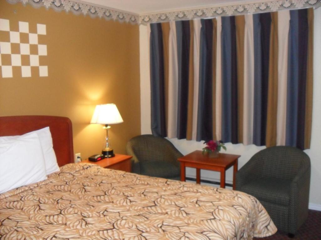 Forest Plaza Motel Mount Forest Zewnętrze zdjęcie