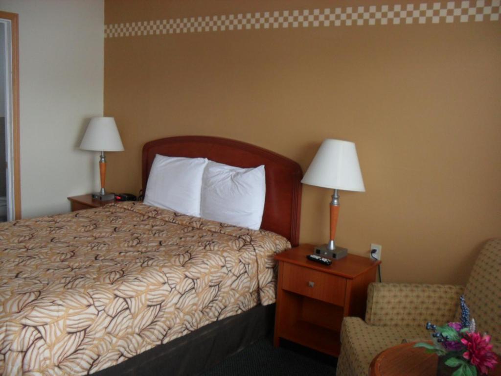 Forest Plaza Motel Mount Forest Zewnętrze zdjęcie